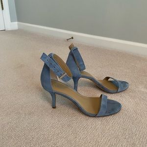 Ann Taylor leather shoes size 10.